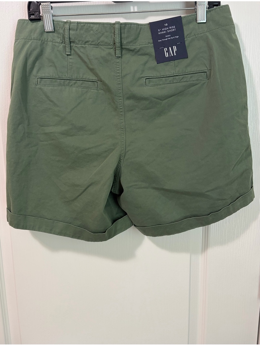 NWT GAP 5" Khaki Short In Olive - Picture 8 of 9